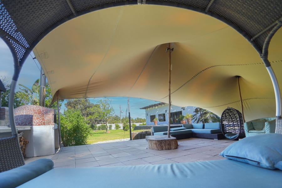 Commercial Property for Sale in Cape Farms Western Cape